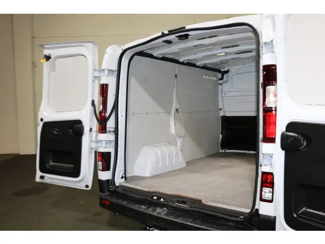 Renault Trafic 2.0 dCi 110pk L1 H1 Airco 2023 Diesel 14