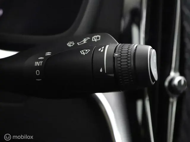 Volvo V60 2.0 B3 Essential| Camera | Trekhaak 2023 Benzine 50