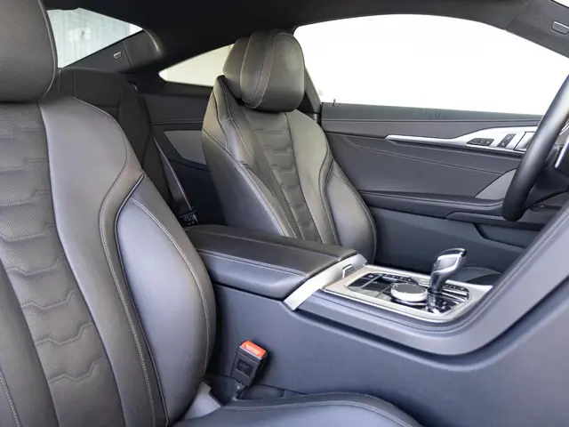 BMW 8 Serie Coupé M850i xDrive 2020 Benzine 10