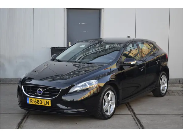 Volvo V40 1.6 T2 Momentum 2014 Benzine 21