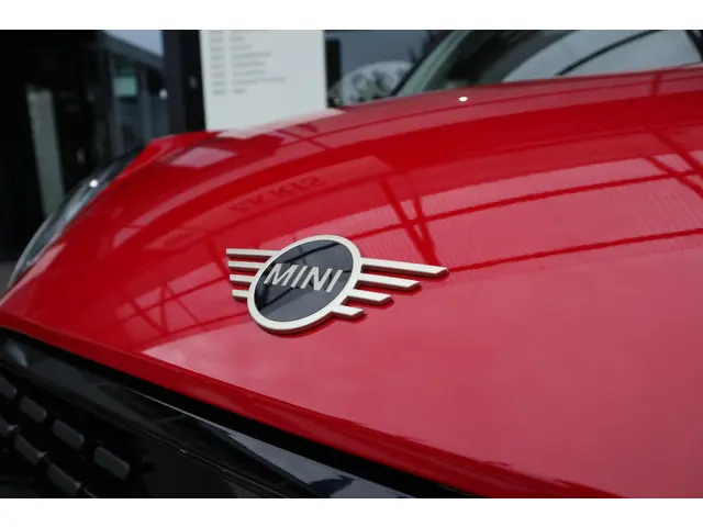 MINI 3-Deurs Cooper C 2024 Benzine 12
