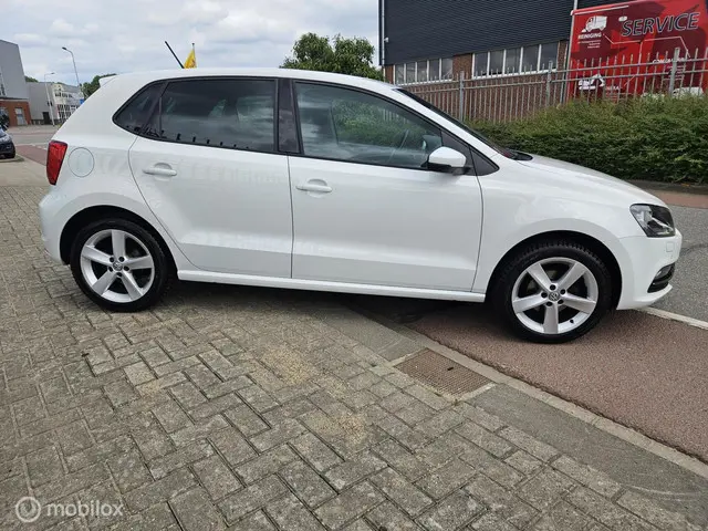 Volkswagen Polo 1.2 TSI Highline Automaat 2015 Benzine 6