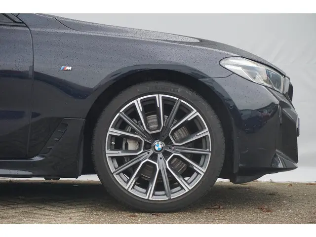 BMW 6 Serie Gran Turismo 640i 2022 Benzine 6