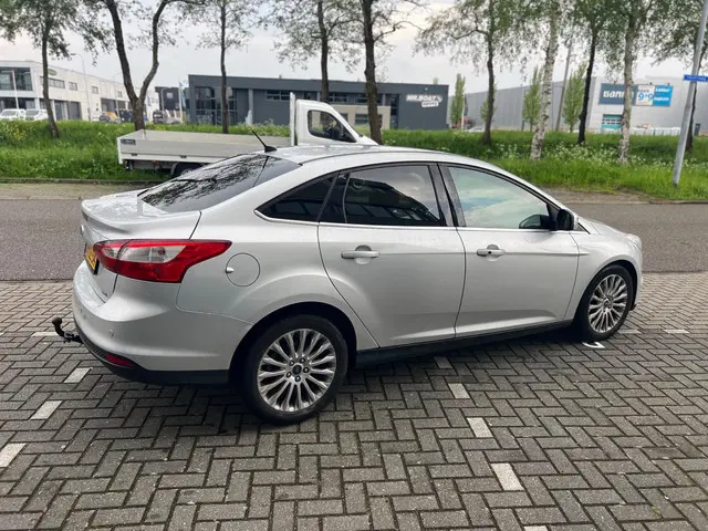 Ford Focus 1.0 EcoBoost Titanium 2013 Benzine 17