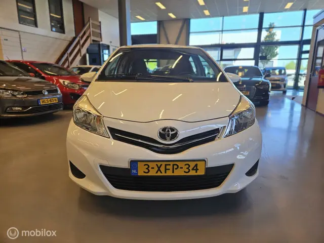 Toyota Yaris 1.0 VVT-i Now 2014 Benzine 5
