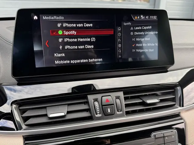 BMW X1 sDrive20i VDL NEDCAR EDITION 2019 Benzine 26