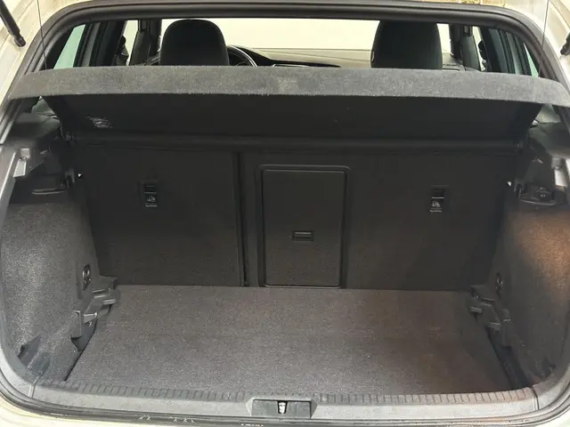 Volkswagen Golf 1.5 TSI R-Line 2017 Benzine 10