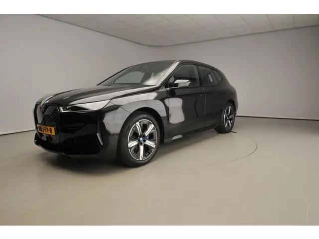 BMW iX xDrive50 2025 Elektrisch 49