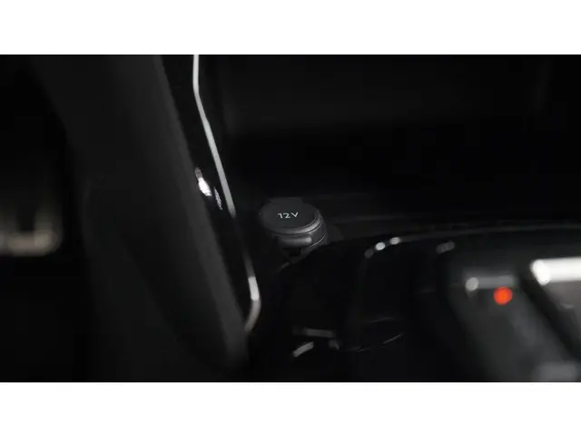 Peugeot 2008 PureTech 130 EAT8 GT 2024 Benzine 50