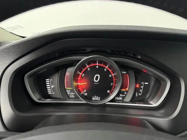 Volvo V40 Cross Country 1.5 T3 Edition+ 2018 Benzine 4