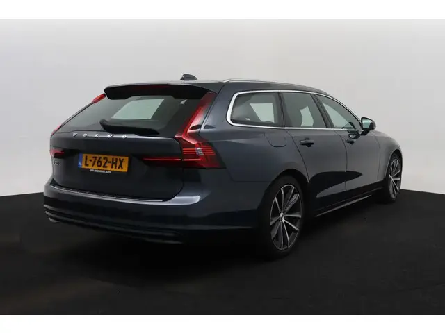 Volvo V90 2