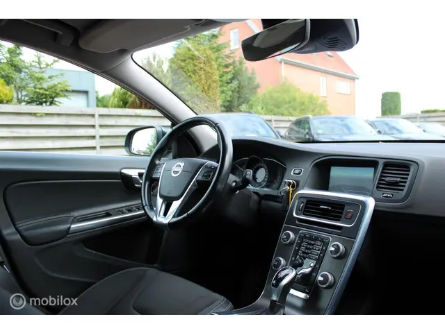 Volvo V60 Momentum 2015 Benzine 14