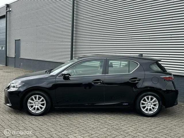 Lexus CT 200h AUTOMAAT, NETTE STAAT 2015 Hybride Benzine 4