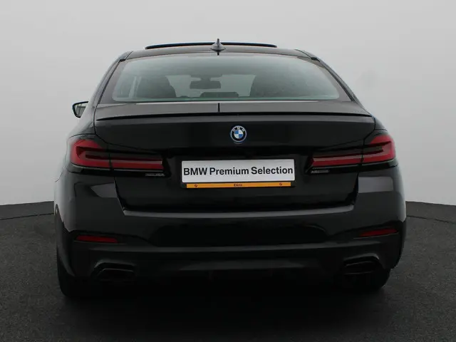 BMW 5 Serie Sedan 545e xDrive 2021 Hybride Benzine 5