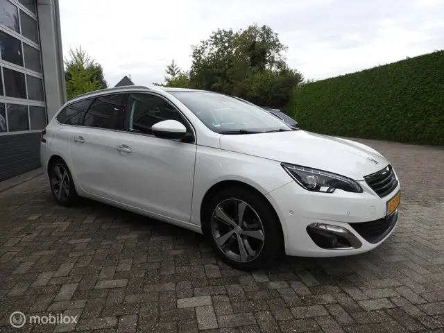 Peugeot 308 SW 1.2 e-THP Première 2014 Benzine 9