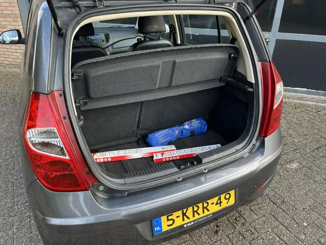 Hyundai i10 1.0 i-Drive Cool 2013 Benzine 10