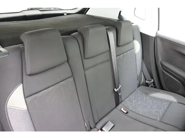 Peugeot 2008 1.2 PureTech Blue Lion 2017 Benzine 15