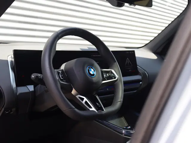 BMW X3 30e xDrive 2025 Hybride Benzine 13