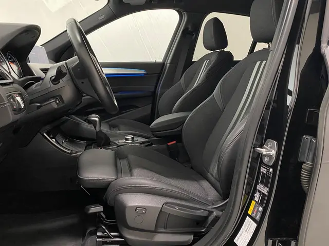 BMW X1 xDrive25e Executive 2021 Hybride Benzine 16