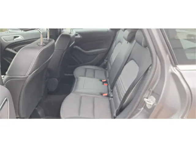 Mercedes-Benz B-Klasse 180 Prestige 2016 Benzine 10
