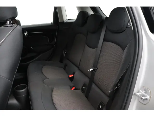 MINI Cooper 1.5 Classic 2023 Benzine 8