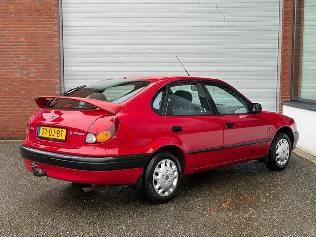 Toyota Corolla 1.3-16V Terra | NAP | SCHAKEL | 1999 Benzine 6