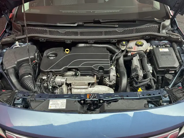 Opel Astra 1.4 Online Edition 2017 Benzine 11