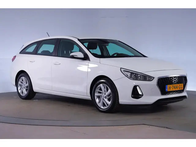 Hyundai i30 Wagon 1.4 [AC, Cruise, Led] 2017 Benzine 31