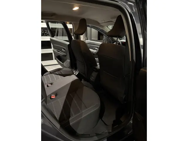 Dacia Duster 1.0 TCe Journey 2023 Benzine 7