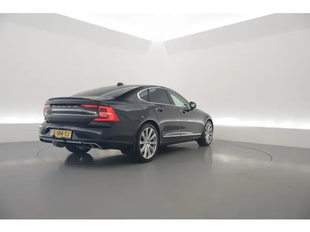 Volvo S90 2.0 T8 AWD Inscription 2018 Hybride Benzine 2