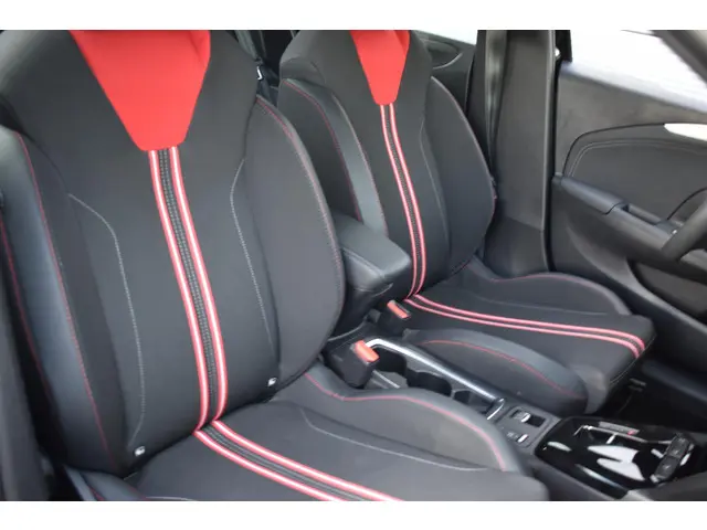 Opel Corsa 1.2 GS Line 2023 Benzine 17