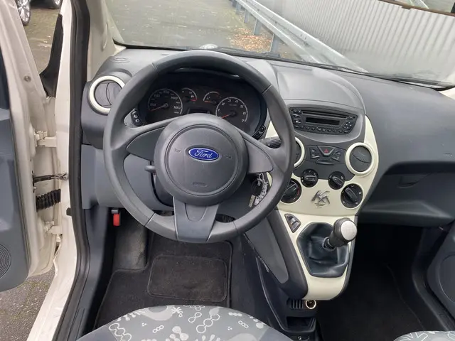 Ford Ka 1.2 Cool & Sound start/stop 2012 Benzine 4