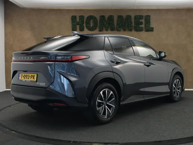 Lexus RZ 450e Executive Line 71 kWh 2023 Elektrisch 4