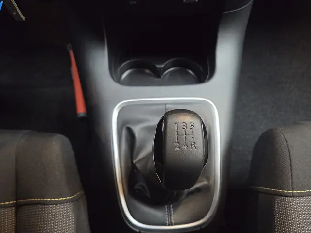 Citroën C3 1.2 PureTech C-Series 2023 Benzine 35