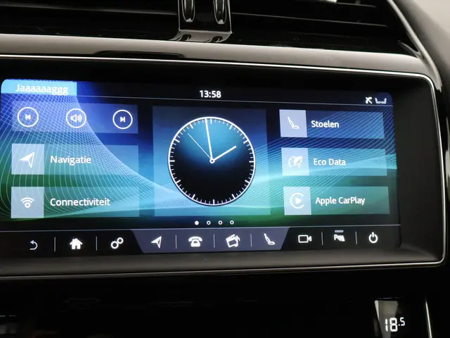 Jaguar XE 2.0T 200 PK AUT. R-SPORT *59.280 KM* 2019 Benzine 35