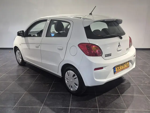 Mitsubishi Space Star 1.0 Cool+ 2018 Benzine 6