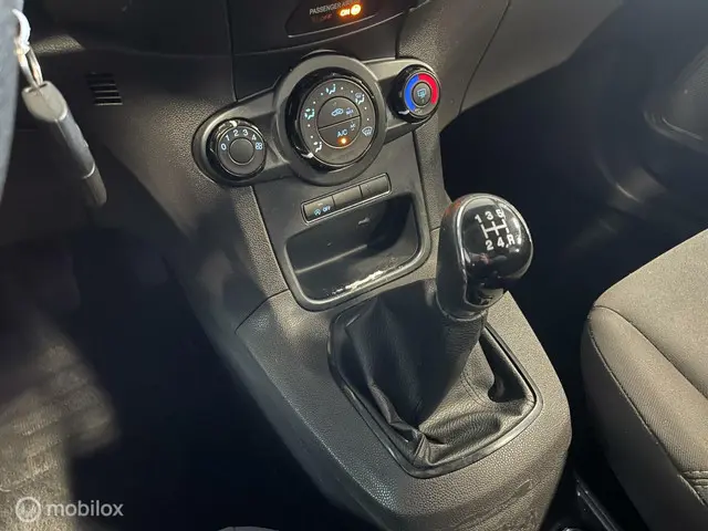 Ford Fiesta 1.0 Style/Navigatie/Carplay/Airco 2016 Benzine 18