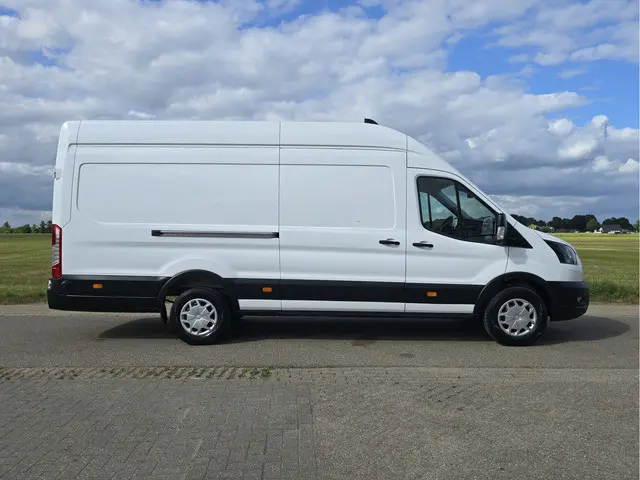 Ford Transit 350 2.0 TDCI L4 H3 Trend RWD 2023 Diesel 8