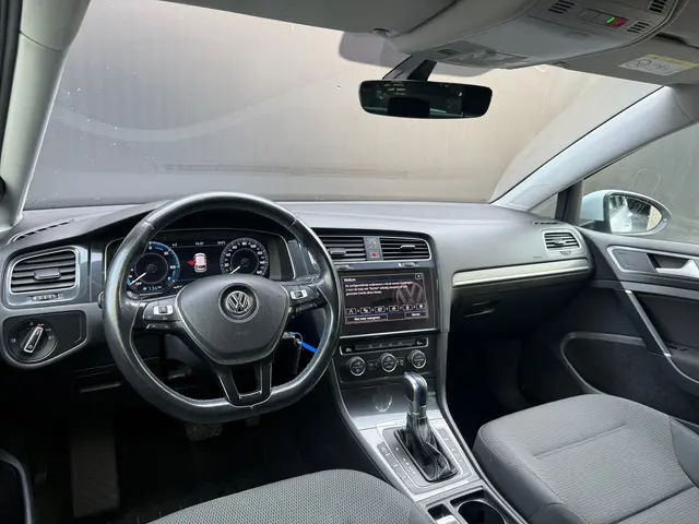 Volkswagen e-Golf E-Golf 2017 Elektrisch 3