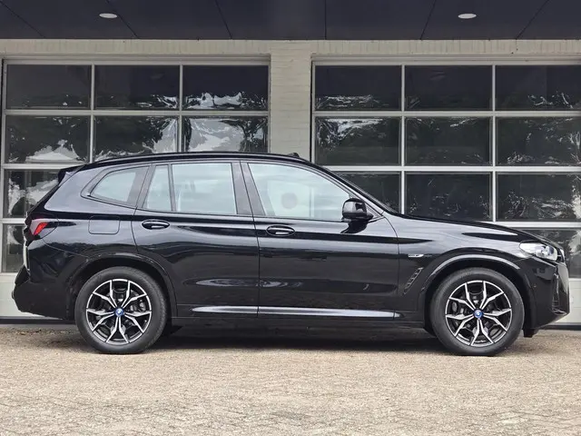 BMW X3 xDrive30e M SPORT 2022 Hybride Benzine 10
