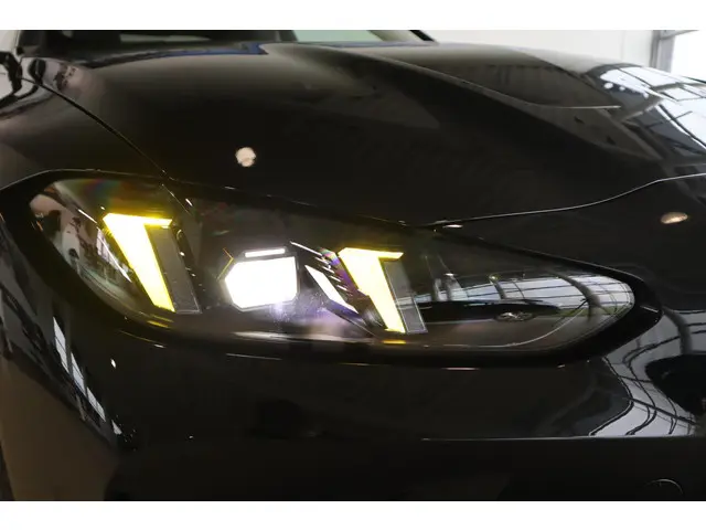 BMW M4 CS 2025 Benzine 48