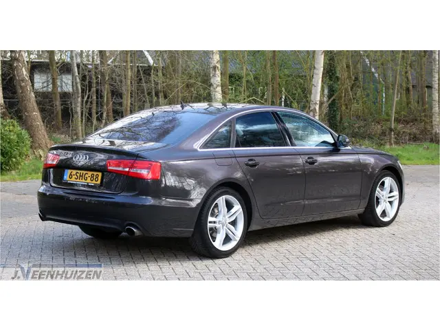 Audi A6 Limousine 2.0 TFSI Business Edition 2014 Benzine 6