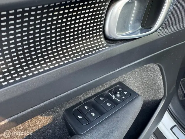 Volvo XC40 1.5 T3 R-Design 2020 Benzine 11