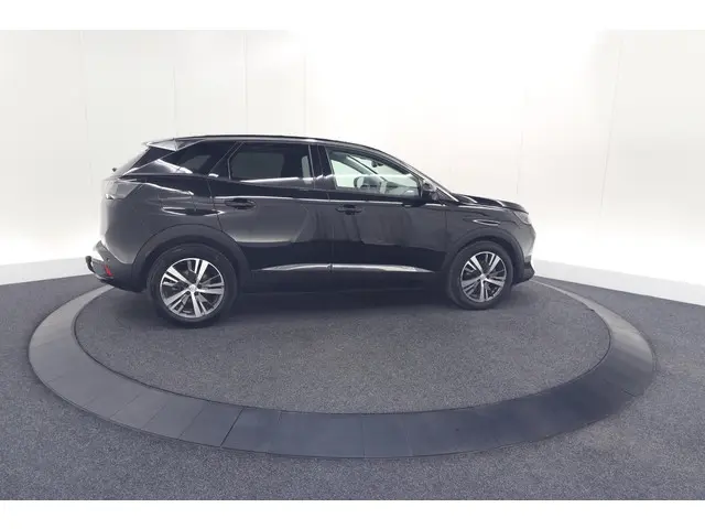 Peugeot 3008 PureTech 130 Allure 2021 Benzine 9
