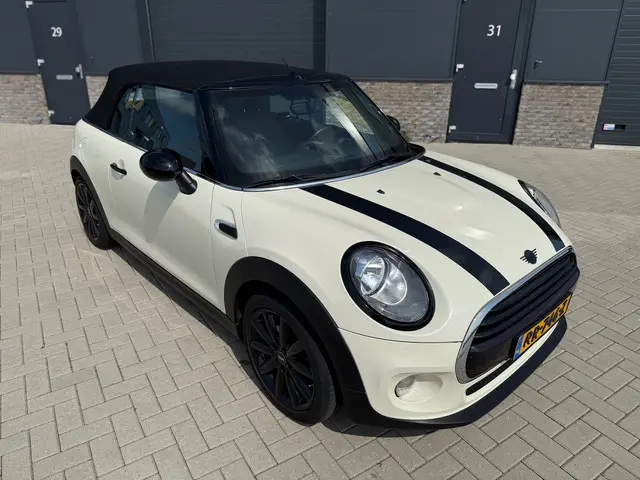 MINI Cooper Cabrio Mini 1.5 Business 2018 Benzine 14