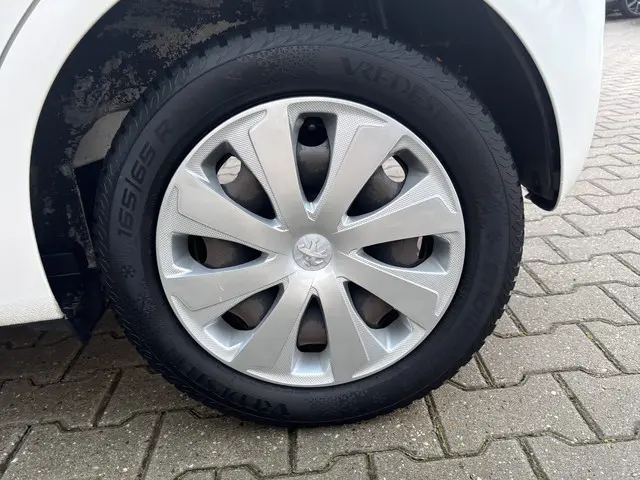 Peugeot 108 1.0 e-VTi Active 2018 Benzine 9