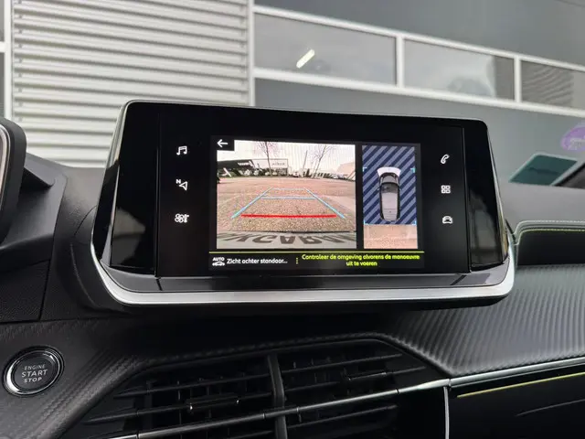 Peugeot 208 1.2 PureTech GT Pack 2023 Benzine 24