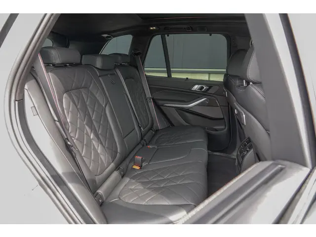BMW X5 xDrive50e 2024 Hybride Benzine 22