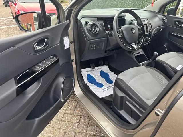 Renault Captur 0.9 TCe Dynamique 2015 Benzine 13