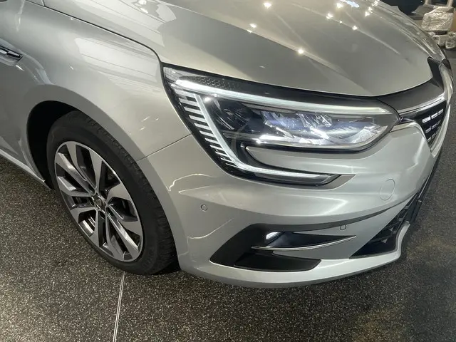 Renault Mégane Estate 1.3 TCe 140 Techno 2023 Benzine 24